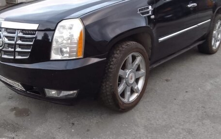 Cadillac Escalade III, 2008 год, 1 600 000 рублей, 3 фотография