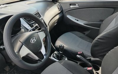 Hyundai Solaris II рестайлинг, 2013 год, 517 000 рублей, 1 фотография