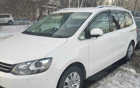 Volkswagen Sharan II, 2012 год, 1 320 000 рублей, 3 фотография