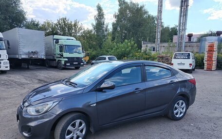 Hyundai Solaris II рестайлинг, 2013 год, 517 000 рублей, 4 фотография