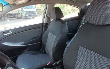 Hyundai Solaris II рестайлинг, 2013 год, 517 000 рублей, 5 фотография