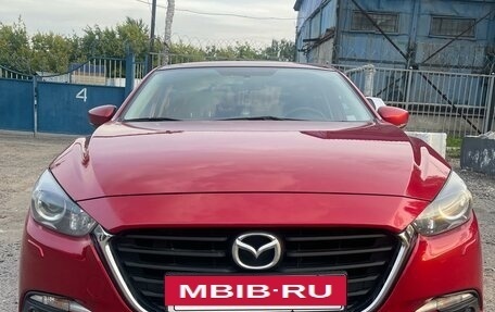 Mazda 3, 2017 год, 2 000 000 рублей, 3 фотография