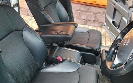 Honda Odyssey IV, 2017 год, 2 730 000 рублей, 12 фотография
