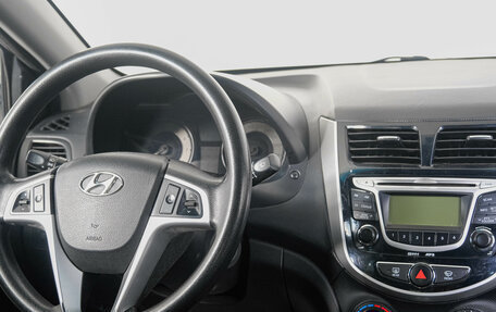 Hyundai Solaris II рестайлинг, 2012 год, 749 000 рублей, 13 фотография