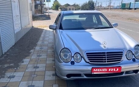 Mercedes-Benz E-Класс, 2000 год, 370 000 рублей, 3 фотография