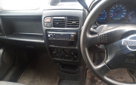 Nissan Cube II, 1999 год, 170 000 рублей, 2 фотография