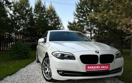 BMW 5 серия, 2011 год, 1 580 000 рублей, 1 фотография