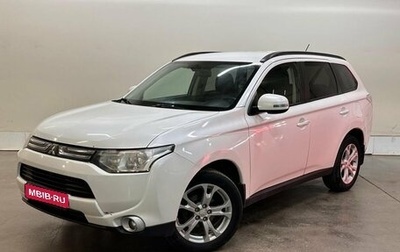 Mitsubishi Outlander III рестайлинг 3, 2013 год, 1 099 000 рублей, 1 фотография