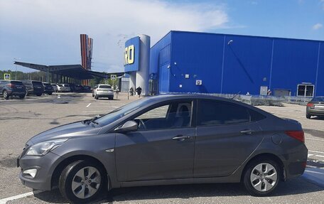 Hyundai Solaris II рестайлинг, 2014 год, 700 000 рублей, 2 фотография