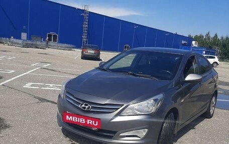 Hyundai Solaris II рестайлинг, 2014 год, 700 000 рублей, 3 фотография