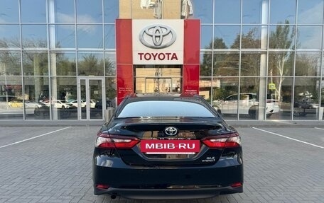 Toyota Camry, 2022 год, 2 800 000 рублей, 6 фотография
