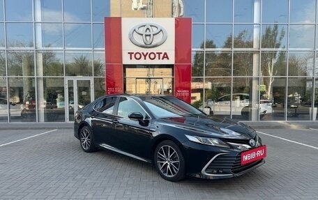 Toyota Camry, 2022 год, 2 800 000 рублей, 3 фотография