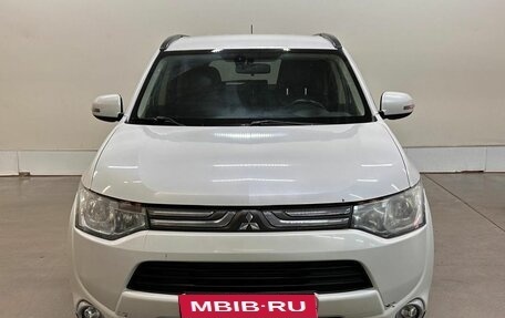 Mitsubishi Outlander III рестайлинг 3, 2013 год, 1 099 000 рублей, 4 фотография