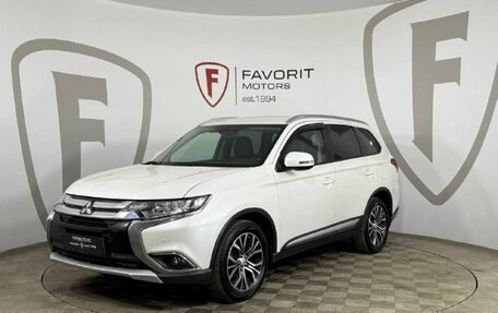 Mitsubishi Outlander III рестайлинг 3, 2018 год, 1 729 000 рублей, 1 фотография