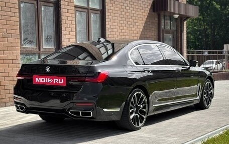 BMW 7 серия, 2015 год, 4 100 000 рублей, 8 фотография