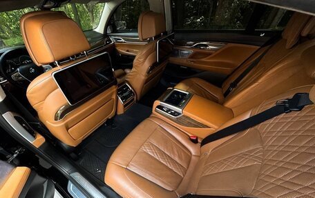 BMW 7 серия, 2015 год, 4 100 000 рублей, 22 фотография
