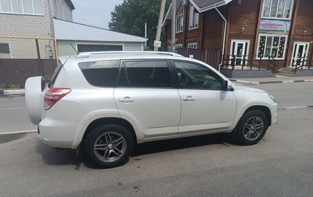 Toyota RAV4, 2011 год, 1 700 000 рублей, 2 фотография