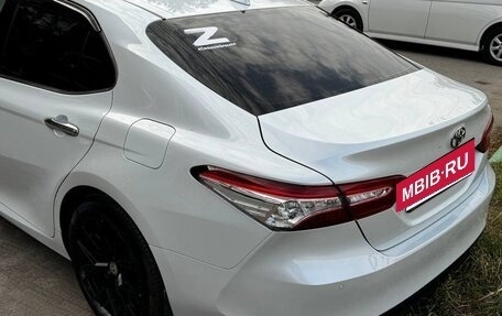 Toyota Camry, 2019 год, 2 850 000 рублей, 6 фотография