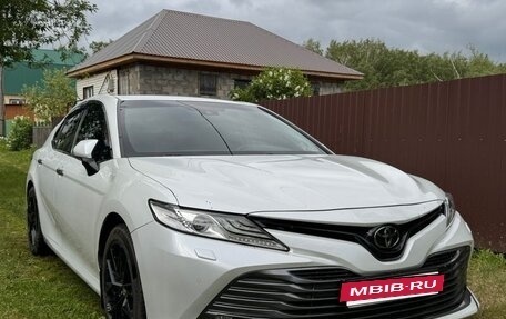Toyota Camry, 2019 год, 2 850 000 рублей, 9 фотография
