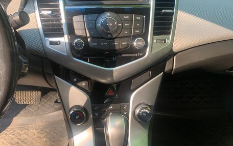 Chevrolet Cruze II, 2011 год, 565 000 рублей, 10 фотография