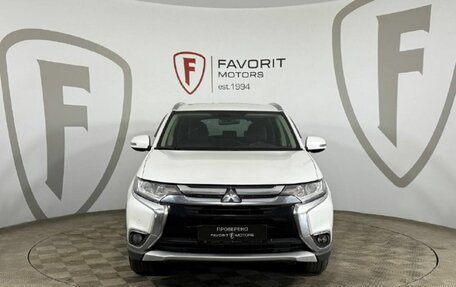 Mitsubishi Outlander III рестайлинг 3, 2018 год, 1 729 000 рублей, 2 фотография