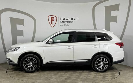 Mitsubishi Outlander III рестайлинг 3, 2018 год, 1 729 000 рублей, 5 фотография