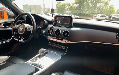 KIA Stinger I, 2018 год, 2 600 000 рублей, 19 фотография