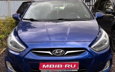 Hyundai Solaris II рестайлинг, 2013 год, 800 000 рублей, 1 фотография