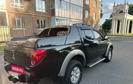 Mitsubishi L200 IV рестайлинг, 2011 год, 1 050 000 рублей, 6 фотография