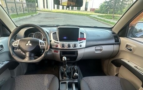 Mitsubishi L200 IV рестайлинг, 2011 год, 1 050 000 рублей, 9 фотография
