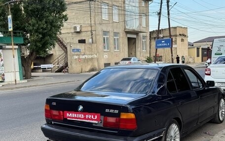 BMW 5 серия, 1991 год, 380 000 рублей, 3 фотография