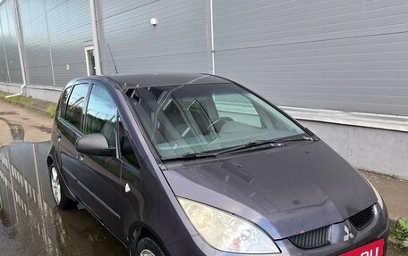 Mitsubishi Colt VI рестайлинг, 2004 год, 310 000 рублей, 2 фотография
