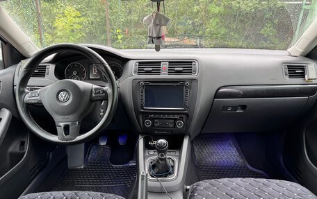 Volkswagen Jetta VI, 2012 год, 1 200 000 рублей, 5 фотография