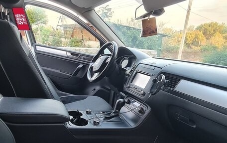 Volkswagen Touareg III, 2012 год, 2 350 000 рублей, 12 фотография