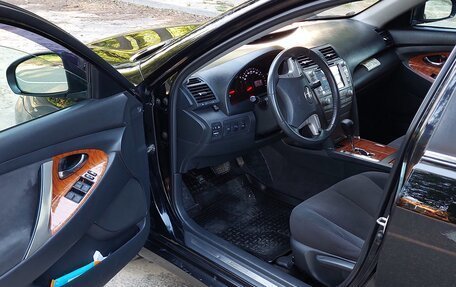 Toyota Camry, 2011 год, 1 250 000 рублей, 5 фотография
