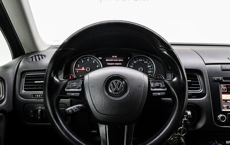 Volkswagen Touareg III, 2012 год, 1 997 000 рублей, 18 фотография