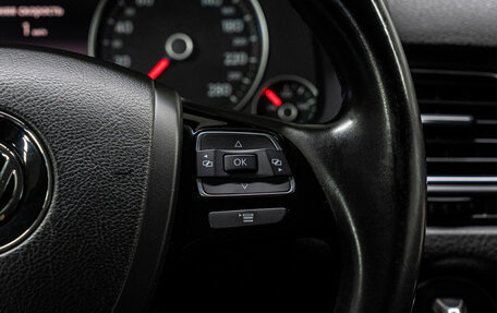 Volkswagen Touareg III, 2012 год, 1 997 000 рублей, 20 фотография