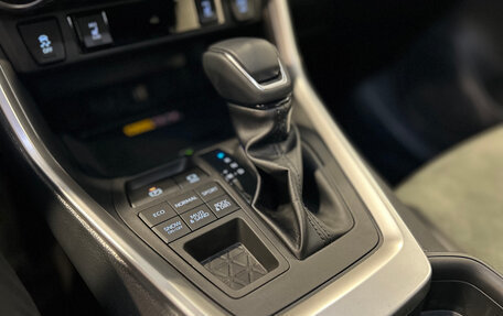Toyota RAV4, 2025 год, 4 175 000 рублей, 18 фотография