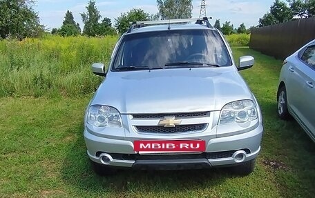 Chevrolet Niva I рестайлинг, 2012 год, 450 000 рублей, 7 фотография