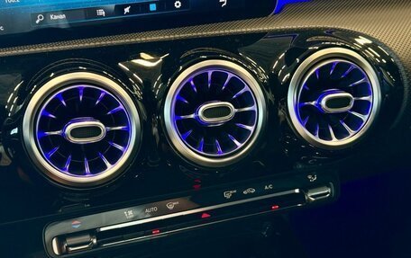 Mercedes-Benz CLA AMG, 2019 год, 3 695 000 рублей, 4 фотография