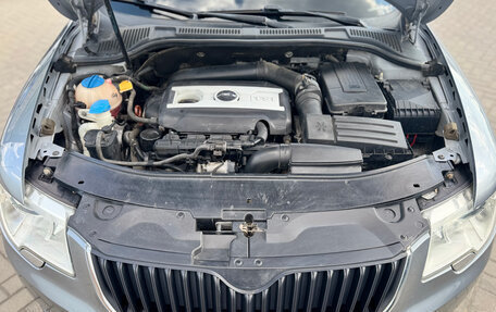 Skoda Superb III рестайлинг, 2011 год, 1 199 000 рублей, 20 фотография