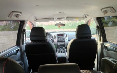 Mitsubishi Pajero Sport II рестайлинг, 2011 год, 1 930 000 рублей, 9 фотография