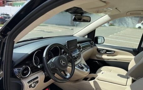 Mercedes-Benz V-Класс, 2019 год, 5 600 000 рублей, 12 фотография