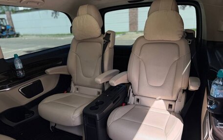Mercedes-Benz V-Класс, 2019 год, 5 600 000 рублей, 15 фотография