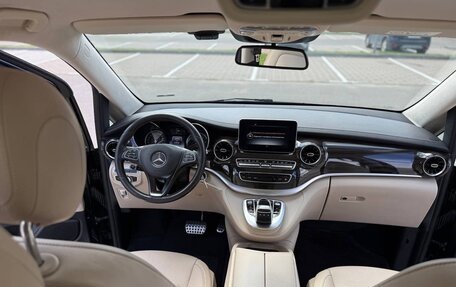 Mercedes-Benz V-Класс, 2019 год, 5 600 000 рублей, 21 фотография