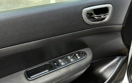 Peugeot 307 I, 2001 год, 270 000 рублей, 18 фотография
