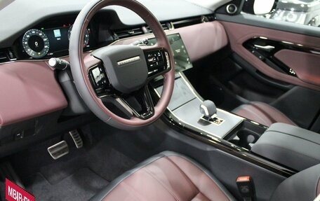 Land Rover Range Rover Evoque II, 2024 год, 5 990 000 рублей, 10 фотография