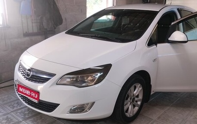 Opel Astra J, 2011 год, 695 000 рублей, 1 фотография