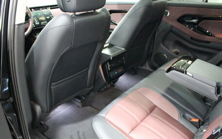 Land Rover Range Rover Evoque II, 2024 год, 5 990 000 рублей, 24 фотография