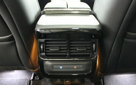 Land Rover Range Rover Evoque II, 2024 год, 5 990 000 рублей, 25 фотография